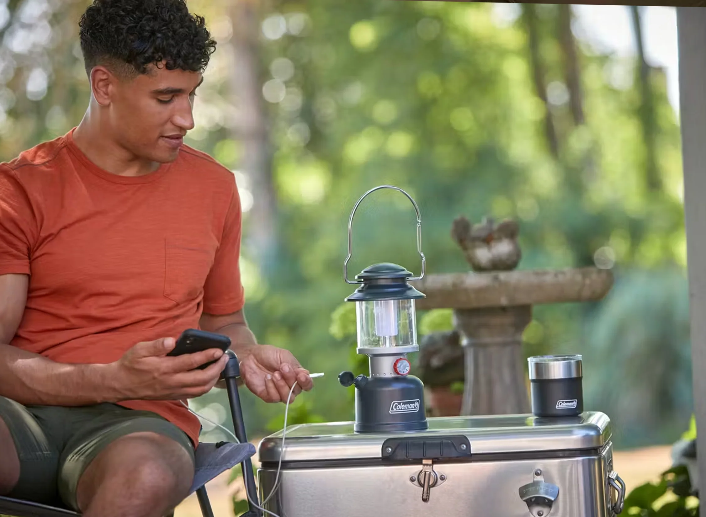 Classic 800L Lantern, Rechargeable Lithium Ion, Water-resistant, Impact-resistant, Power Bank, Carry Handle - Image 5
