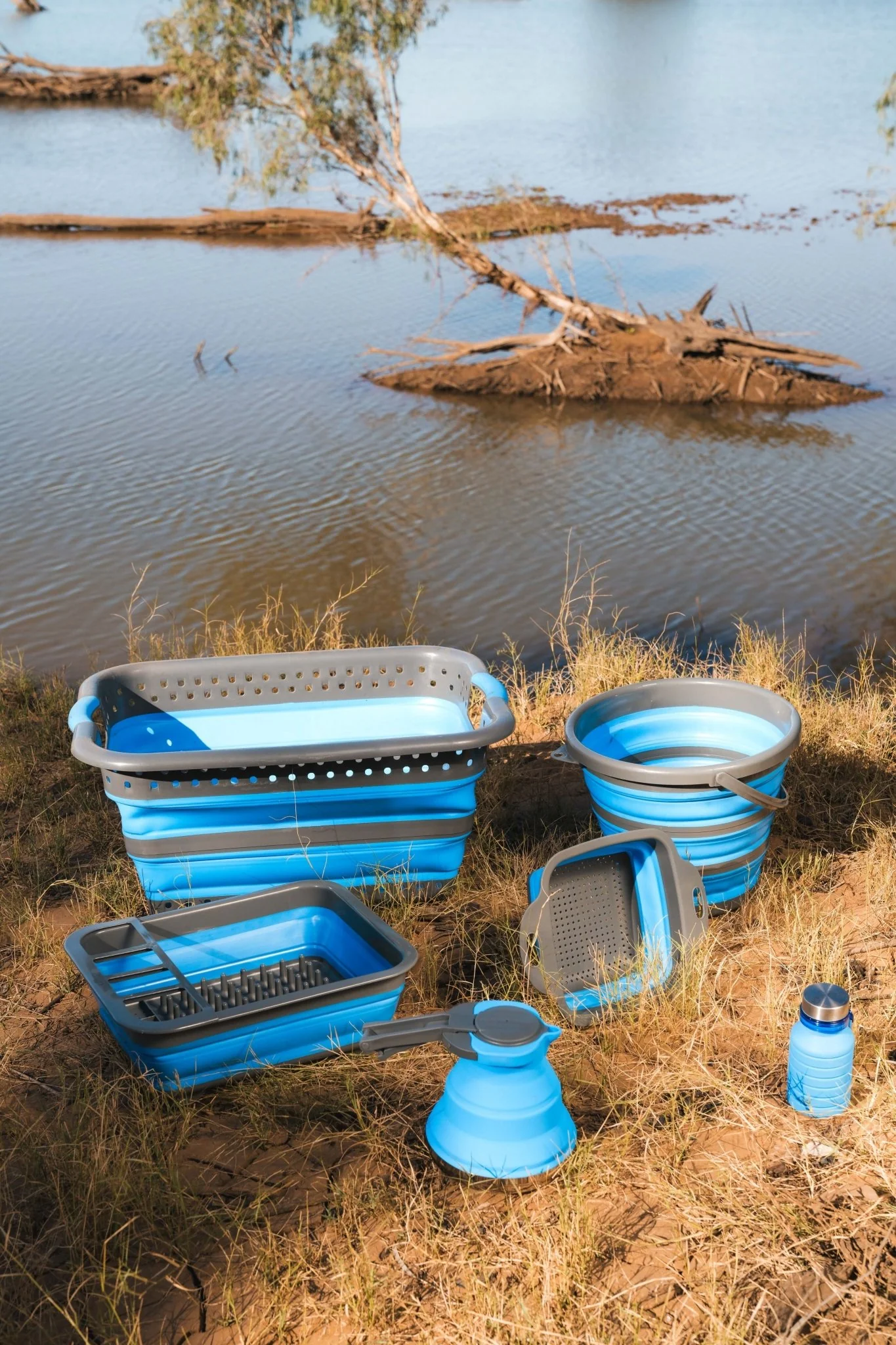 Collapsible 10 Litre Bucket with Handle 35x32x5.5cm - Image 7
